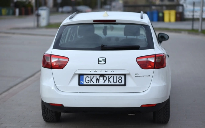 Seat Ibiza cena 16900 przebieg: 250000, rok produkcji 2011 z Iława małe 277